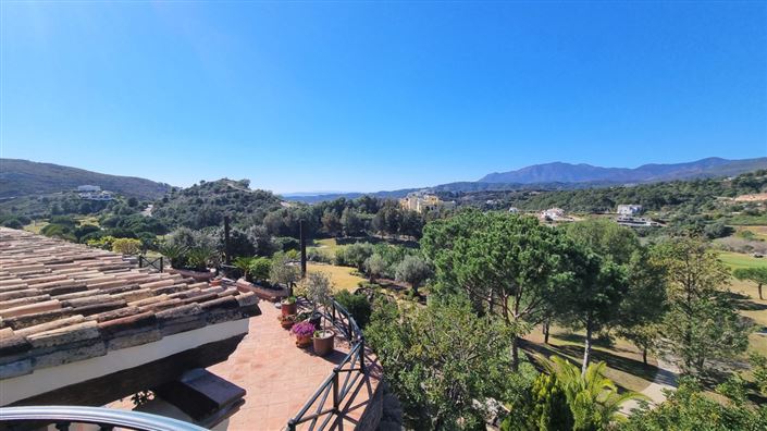 Image No.46-4 Bed Property for sale