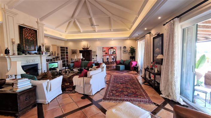 Image No.5-4 Bed Property for sale