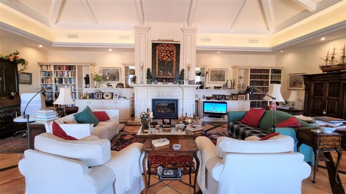 Image No.9-4 Bed Property for sale