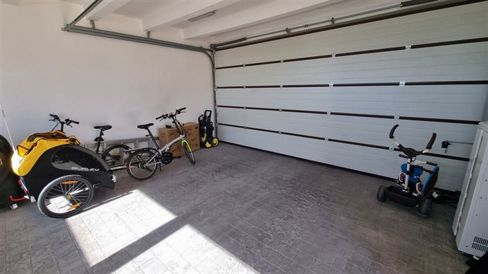 Image No.32-5 Bed Property for sale