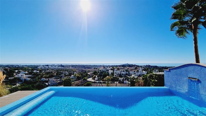 Image No.36-5 Bed Property for sale