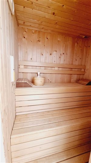 Image No.37-5 Bed Property for sale