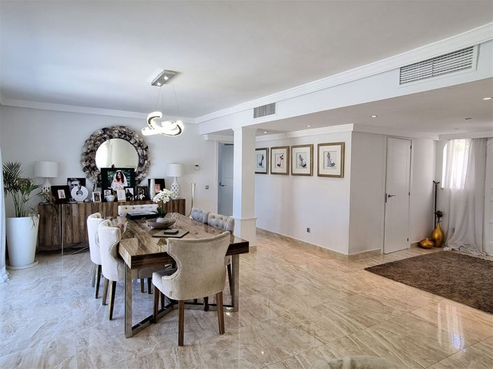 Image No.10-Propriété de 5 chambres à vendre à Elviria