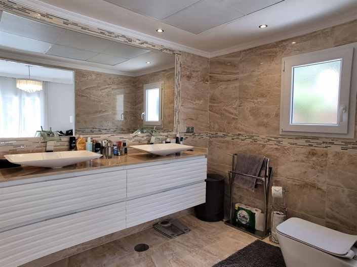 Image No.16-Propriété de 5 chambres à vendre à Elviria