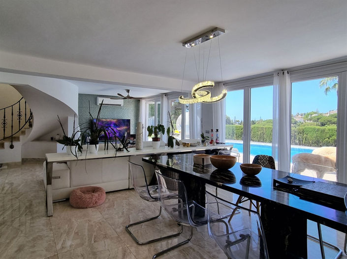 Image No.22-Propriété de 5 chambres à vendre à Elviria