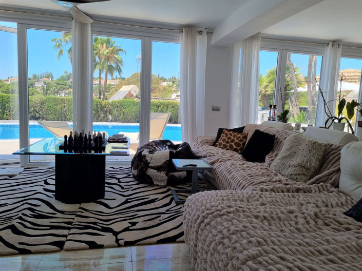 Image No.23-5 Bed Property for sale