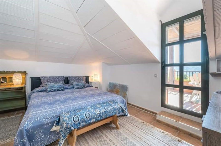 Image No.9-Villa / Détaché de 5 chambres à vendre à Pizarra