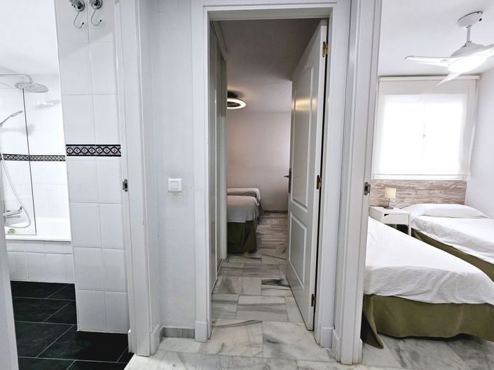 Image No.10-3 Bed Property for sale