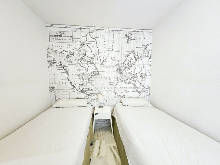 Image No.11-3 Bed Property for sale