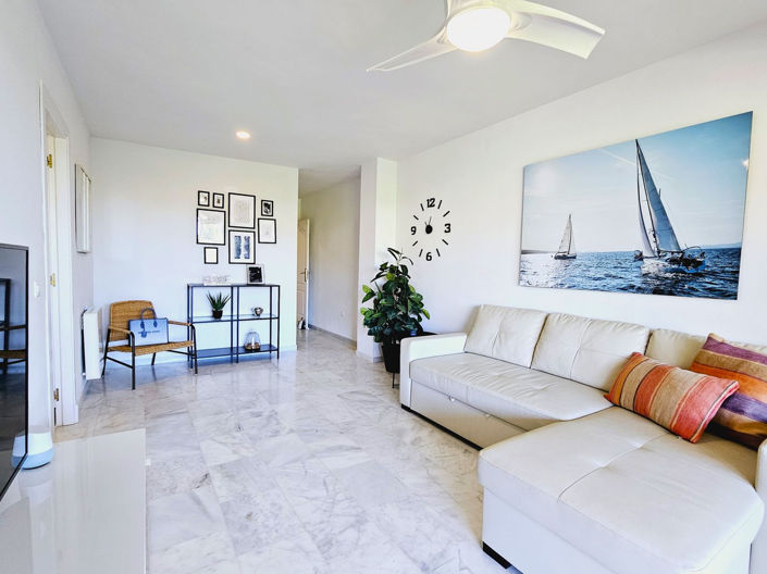 Image No.19-3 Bed Property for sale