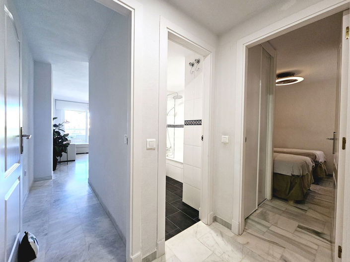 Image No.9-3 Bed Property for sale