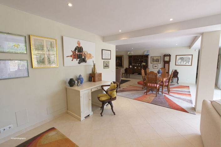 Image No.22-4 Bed Property for sale