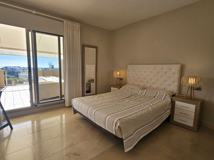 Image No.19-2 Bed Property for sale