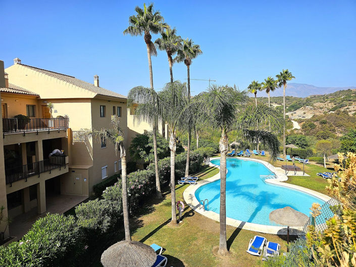 Image No.3-2 Bed Property for sale