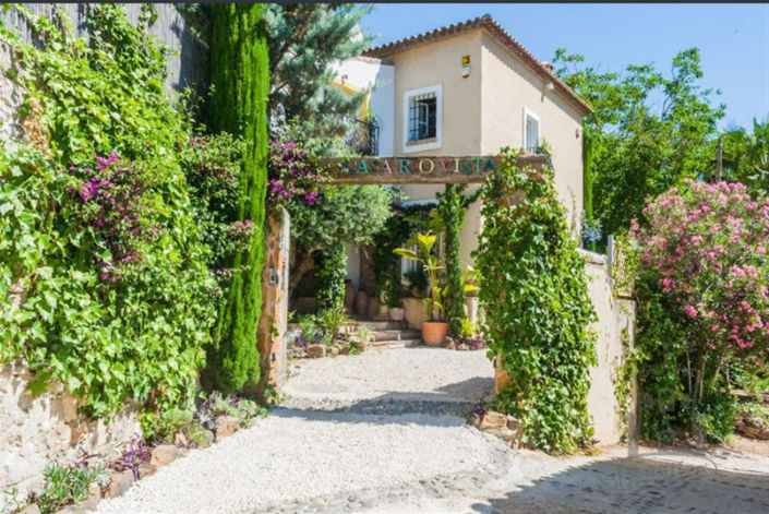 Image No.1-5 Bed Villa / Detached for sale