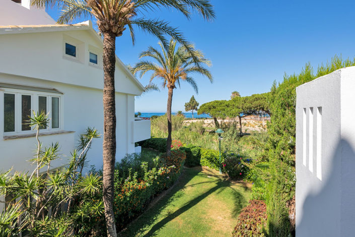 Image No.17-3 Bed Property for sale