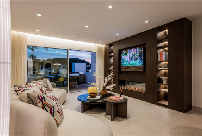 Image No.4-3 Bed Property for sale