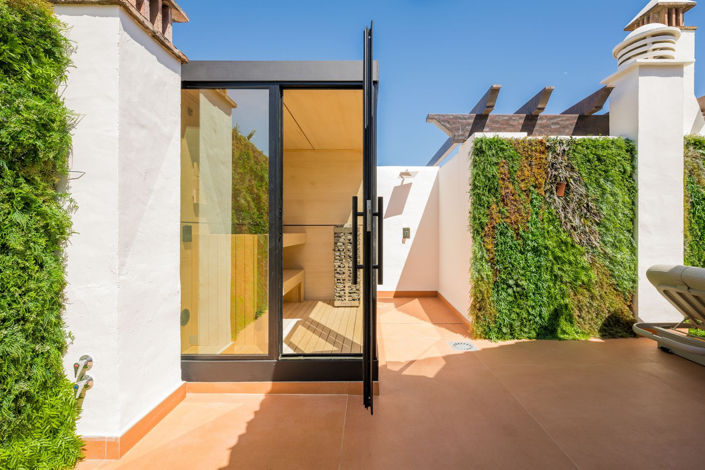 Image No.27-3 Bed Property for sale