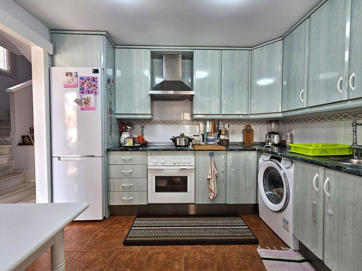 Image No.5-3 Bed Semi-Detached for sale