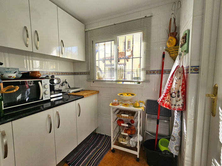 Image No.6-3 Bed Semi-Detached for sale