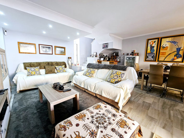 Image No.8-3 Bed Semi-Detached for sale