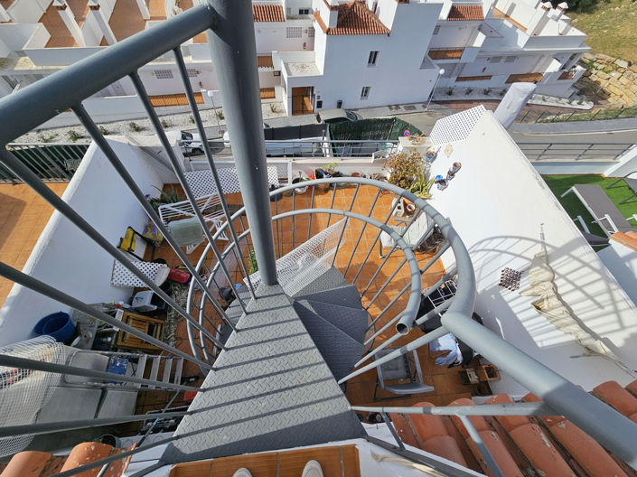 Image No.16-2 Bed Apartment for sale