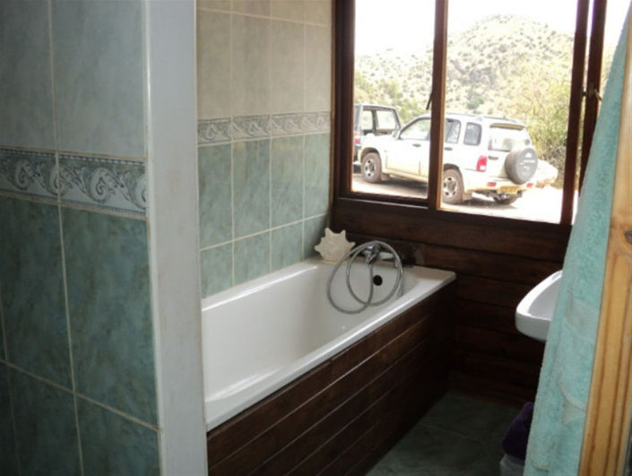 Image No.12-3 Bed Property for sale