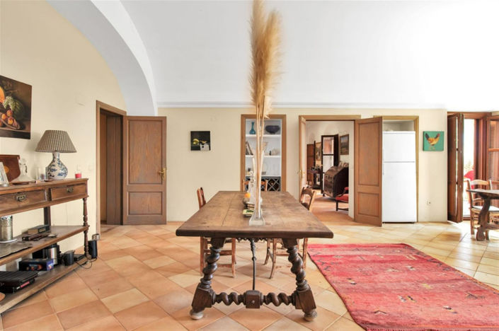 Image No.15-5 Bed Property for sale