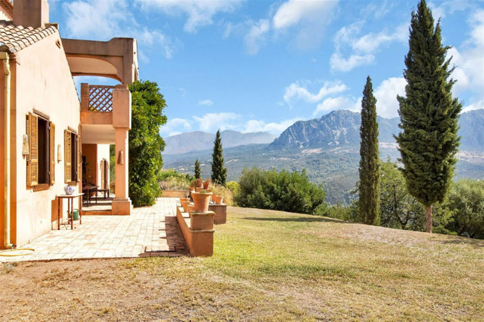 Image No.22-5 Bed Property for sale