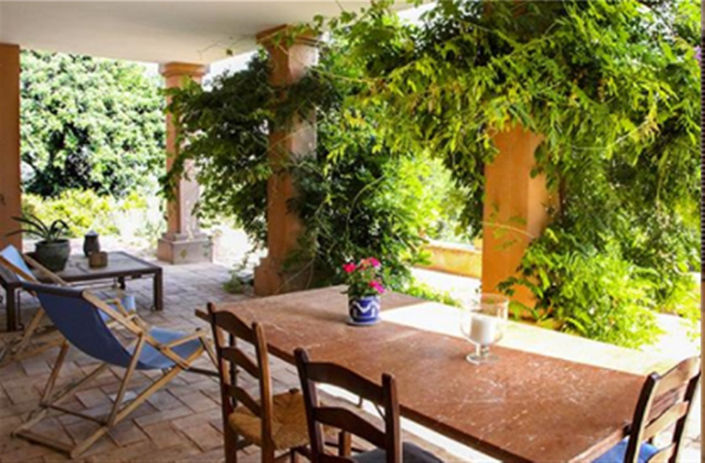 Image No.32-5 Bed Property for sale