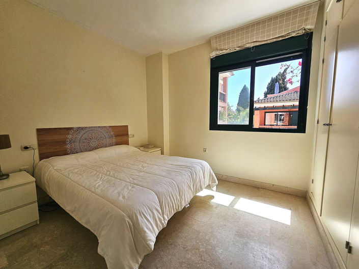 Image No.18-2 Bed Property for sale