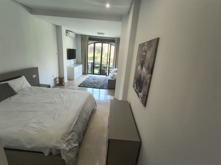 Image No.11-2 Bed Property for sale