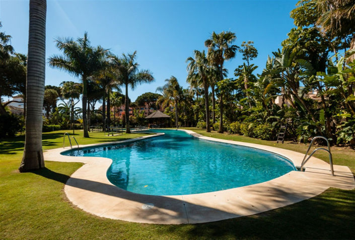 Image No.21-2 Bed Property for sale