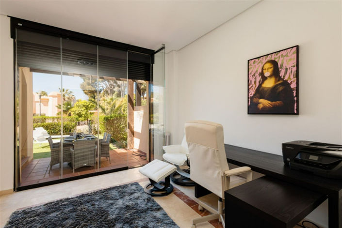 Image No.6-2 Bed Property for sale