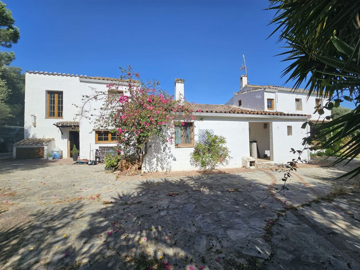 Image No.13-Propriété de 6 chambres à vendre à Casares