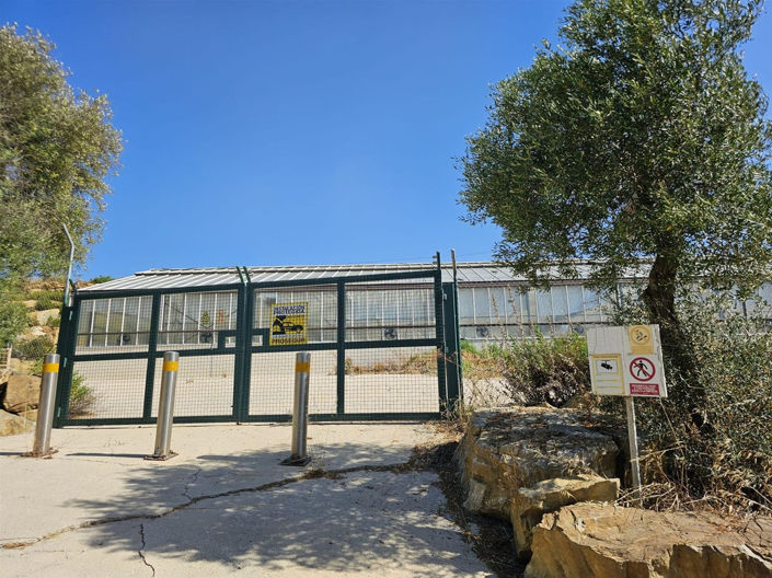 Image No.2-6 Bed Property for sale