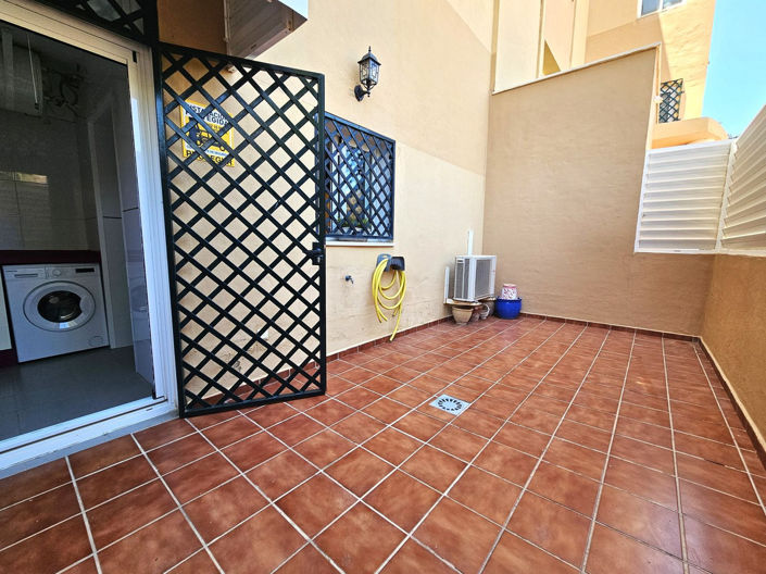 Image No.10-2 Bed Property for sale