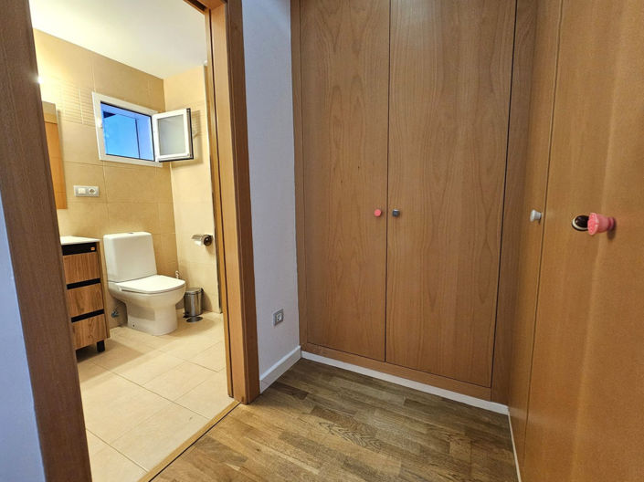 Image No.14-2 Bed Property for sale