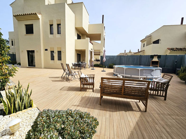 Image No.1-3 Bed Property for sale