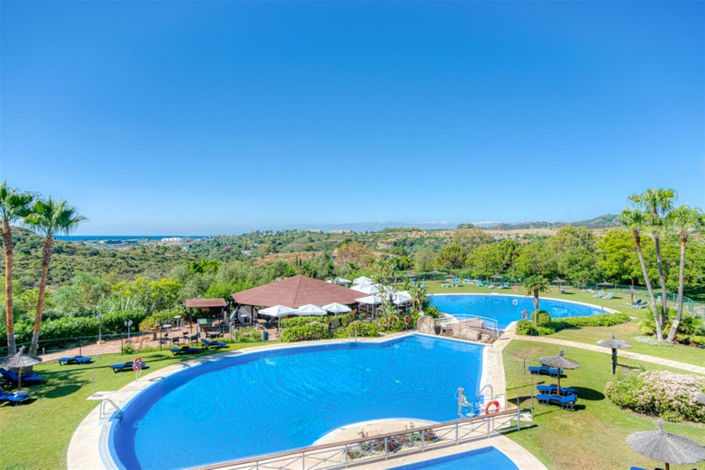 Image No.27-3 Bed Property for sale