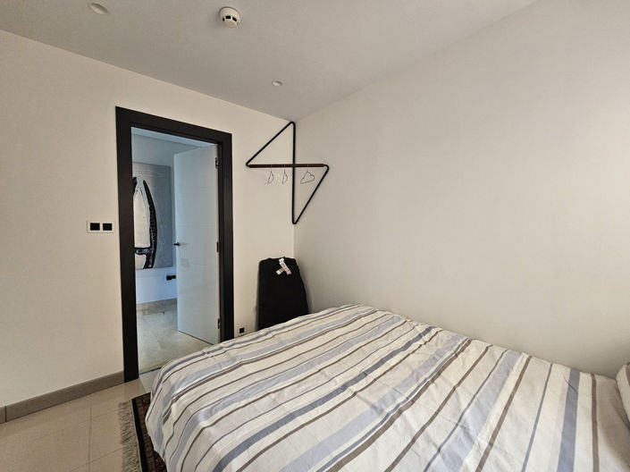Image No.20-3 Bed Property for sale