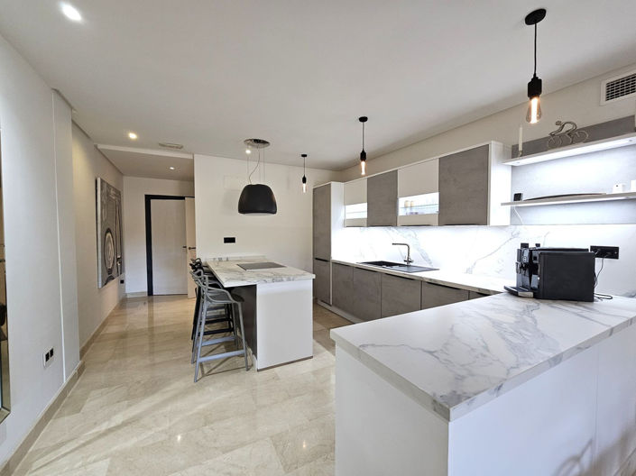 Image No.3-3 Bed Property for sale