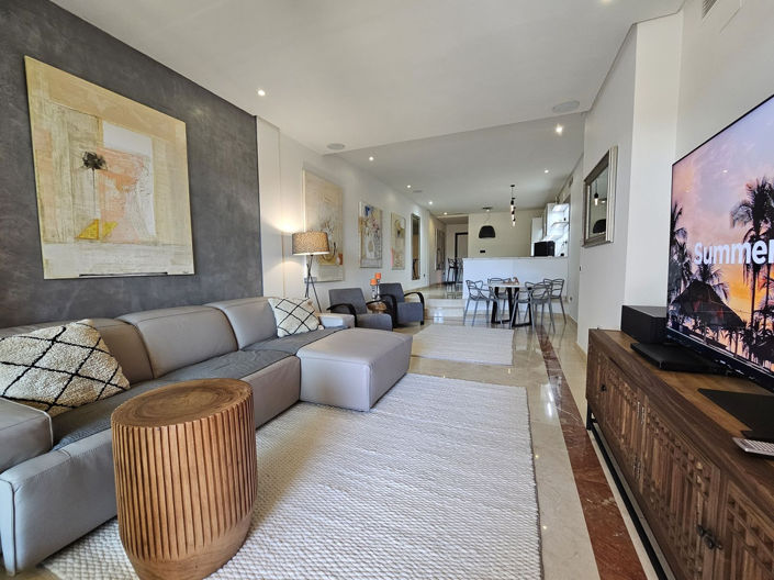 Image No.6-3 Bed Property for sale