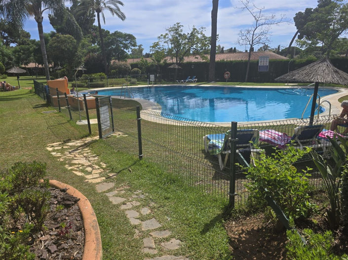 Image No.22-2 Bed Property for sale