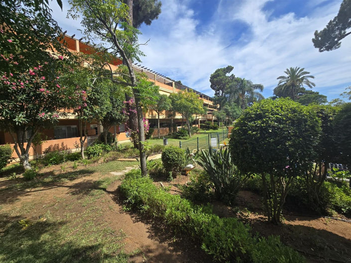 Image No.26-2 Bed Property for sale