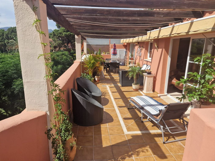 Image No.3-2 Bed Property for sale