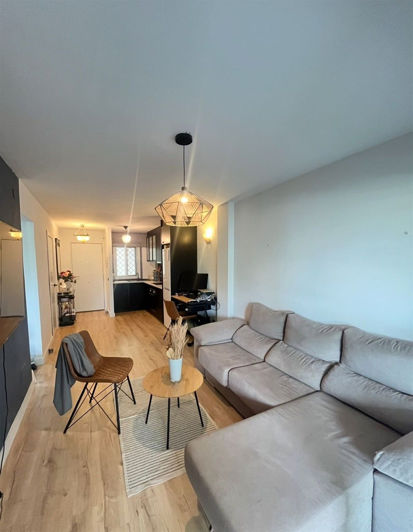 Image No.3-2 Bed Property for sale