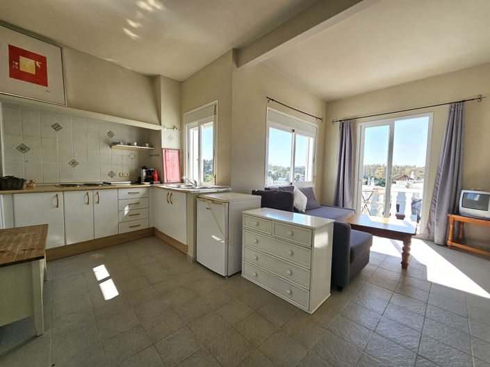 Image No.11-3 Bed Property for sale