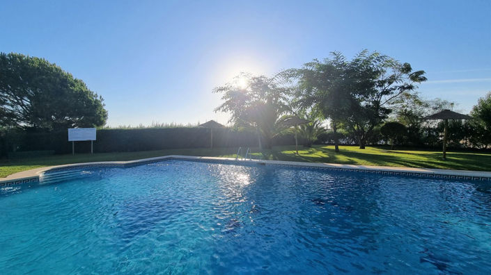 Image No.25-3 Bed Property for sale