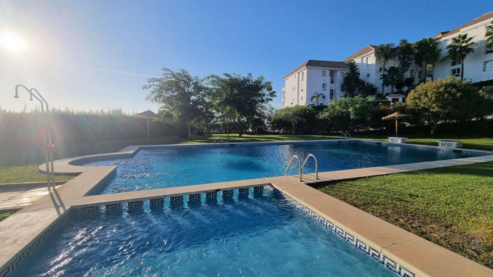 Image No.26-3 Bed Property for sale